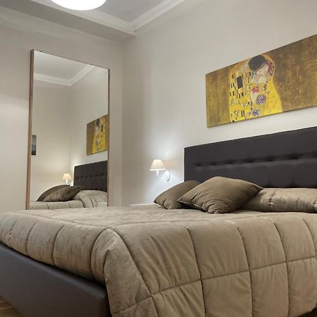 Luxury Apartament'S Celso Палермо Екстериор снимка
